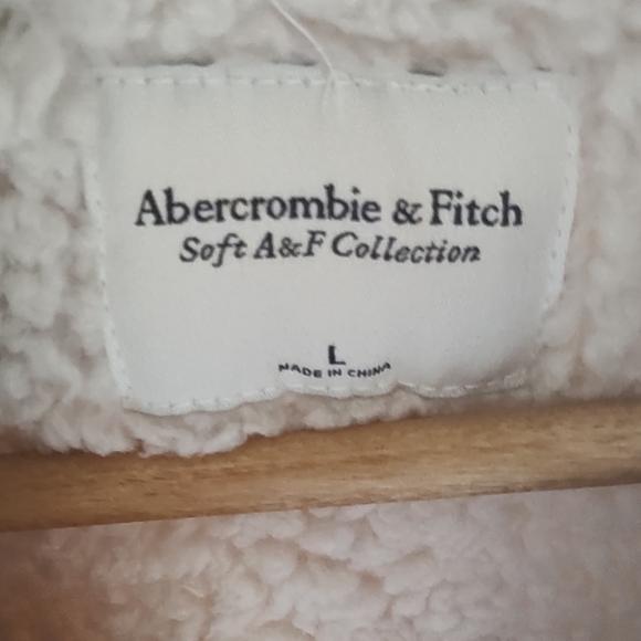 Abercrombie & Fitch Sherpa Jacket L Cream - Picture 2 of 3